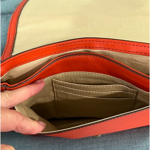 Fossil Orange Leather Crossbody Bag - Picture 5 of 7